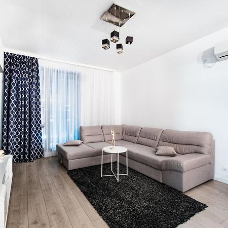 Opal Luxury Aviatiei Apartment Bukares Bagian luar foto
